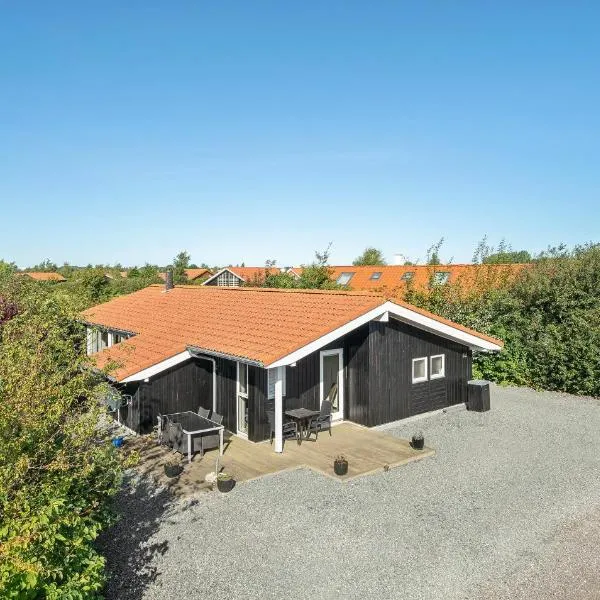 Three-Bedroom Holiday Home In Vaggerlose, hotel v destinaci Bøtø By