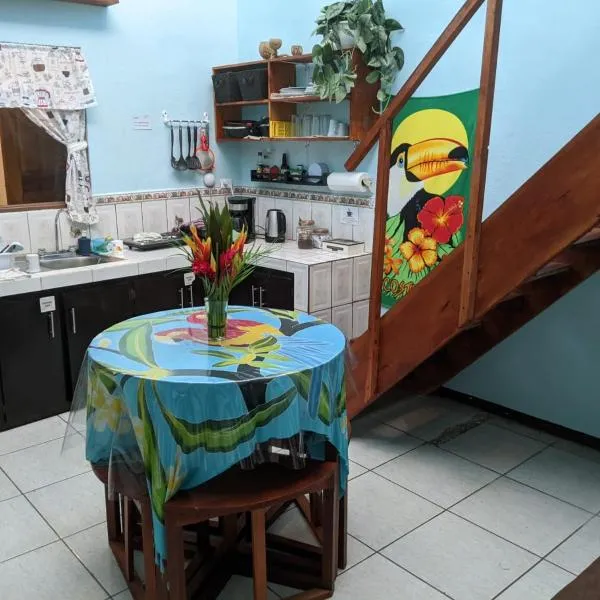 Guesthouse Casa Lapa2, hotel v destinaci Alajuela