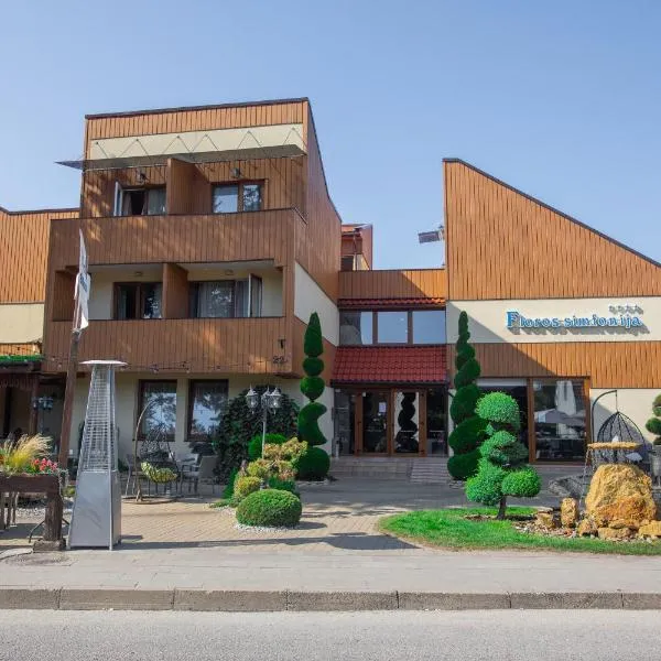 Floros Simfonija, hotel in Šventoji