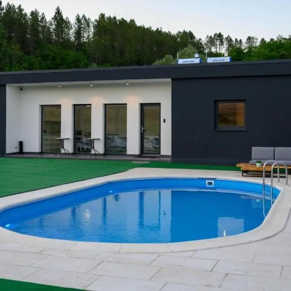 Moon House, hotel v destinaci Kluž