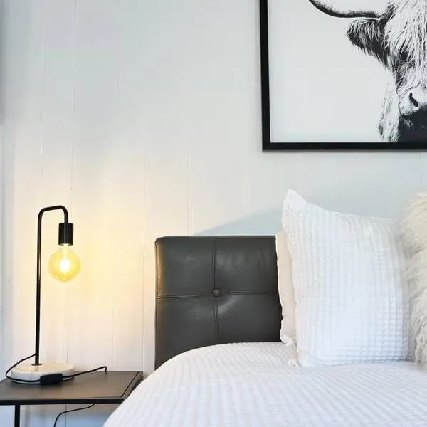 Studio C by Breckler Park, hotel in Perth