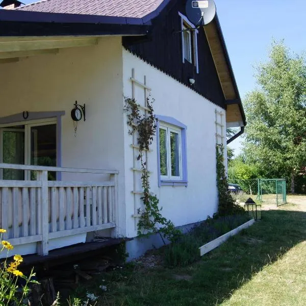 Lawendowa Malanówka - domek nad jeziorem, hotel in Radęcin