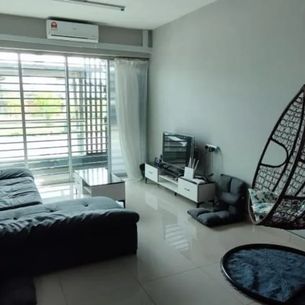 TAR HOMESTAY, hotel v destinaci Lahad Datu