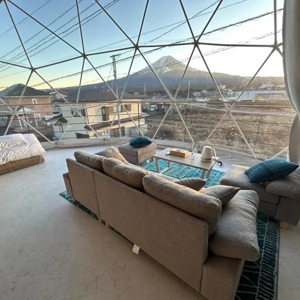 Glamping Dome YOSHIMURA、富士河口湖町のホテル