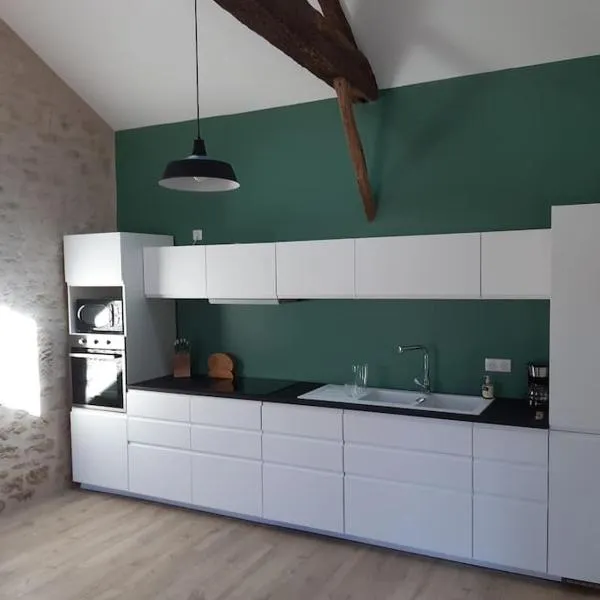 Gite de charme individuel à la campagne, hotel v destinaci Xanton-Chassenon