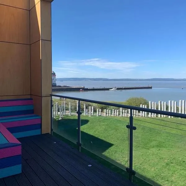 Sea View Penthouse Marina Apartment, khách sạn ở Portishead