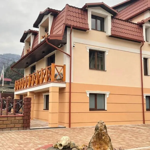 Вілла Aqua Shayan, hotel in Shaian
