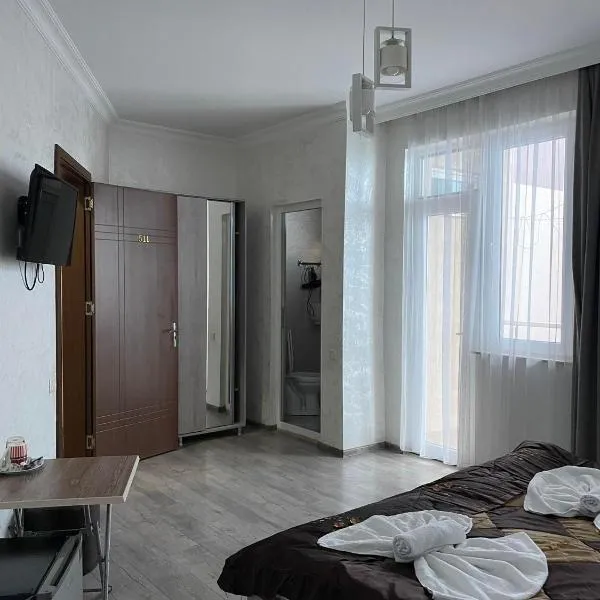 Nana's Hotel Tchaikovsky Street 34, hotel a Batumi
