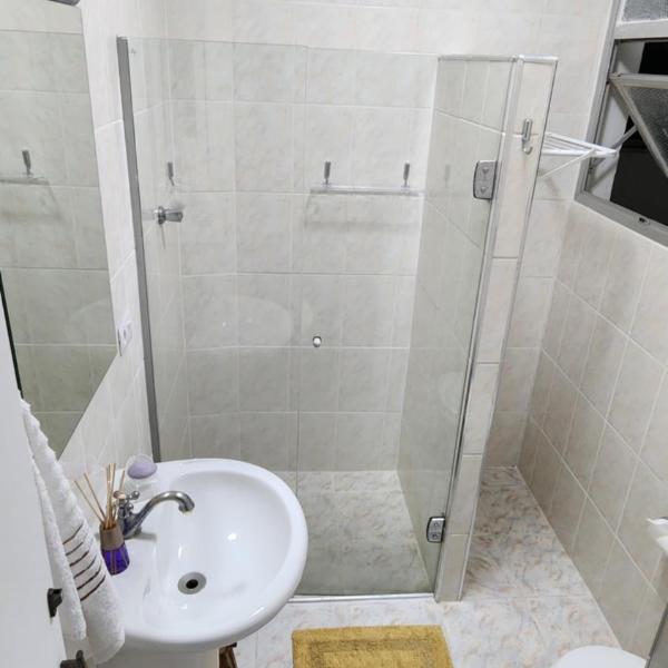 Apto Guarujá 1 Dorm com Garagem Coberta 280m da Praia - Foto 3