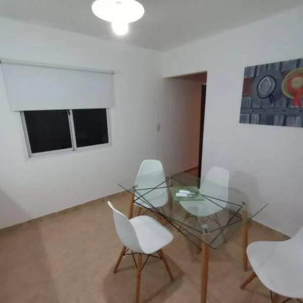 Departamento para dos personas en Monte Hermoso. – hotel w mieście Monte Hermoso