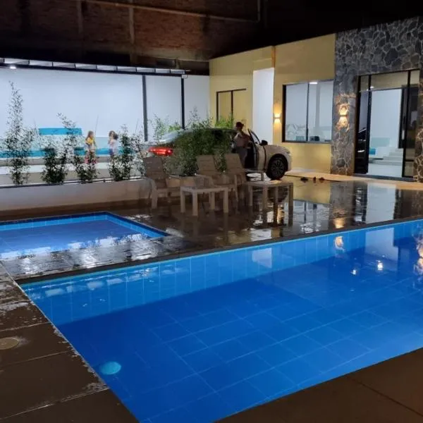 Casa exclusiva muy completa totalmente privada, hotel v destinaci Villeta