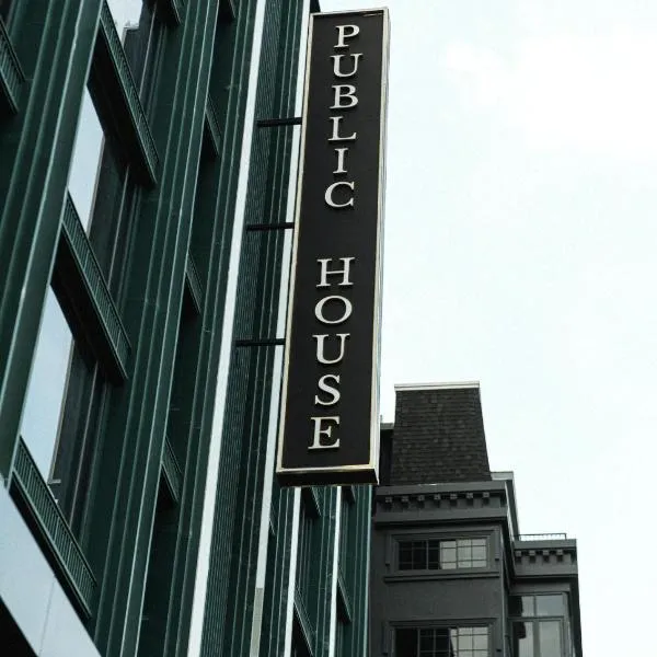 Public House Hotel Bangkok, a Member of Design Hotels, hotell i Bangkok