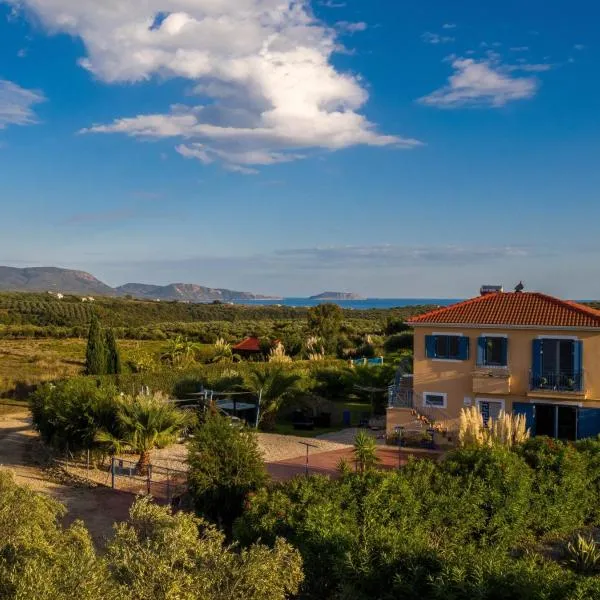 Villa Finiki Messinia upstairs, hotel a Foiníki