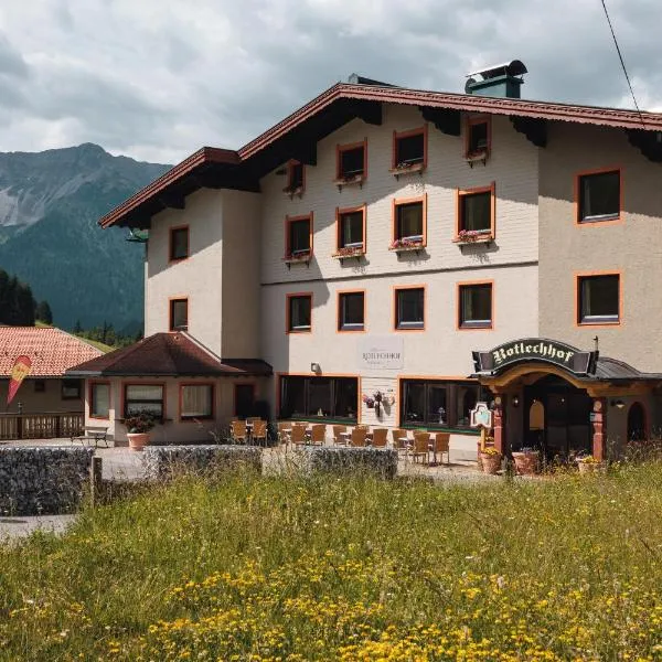 Hotel Rotlechhof, hotel in Weissenbach am Lech