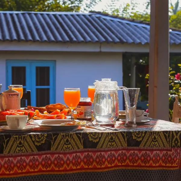 Tehan Homestay, hotel a Hiriketiya