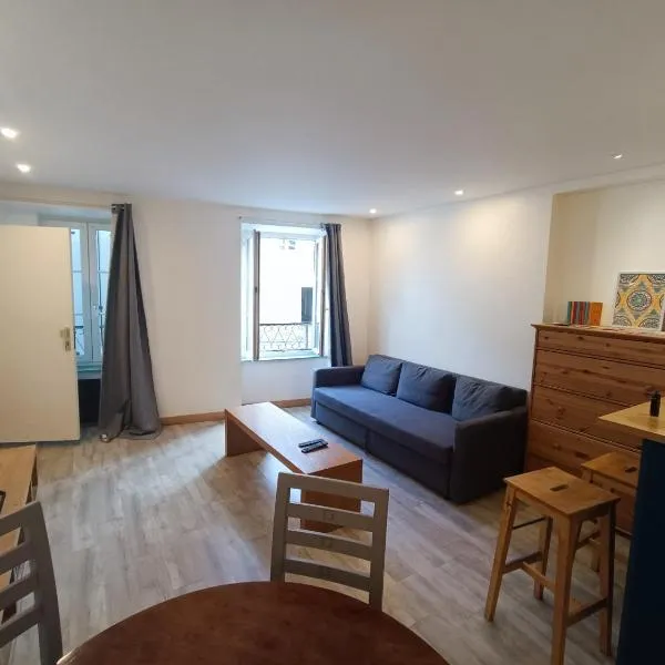 Tournan en Brie, centre ville, superbe appartement, ξενοδοχείο σε Fontenay-Trésigny