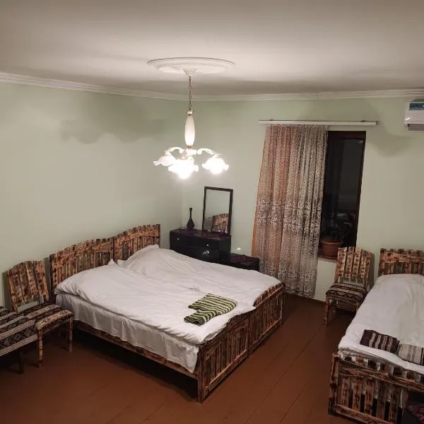 Berdavan Guesthouse, hotel in Lalvar