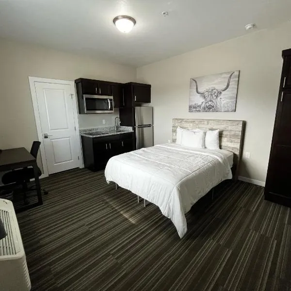 Longhorn Flats, Hotel in Loving