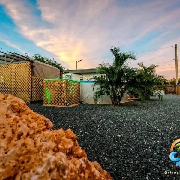 Brisas de Isabela Cozy Glamper 1A, Hotel in Isabela