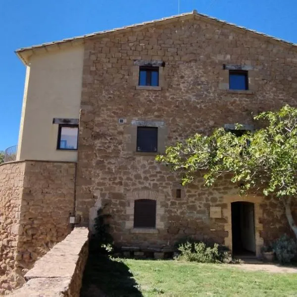 Castell de Ceuró. Hotel Rural, hotel in Ogern