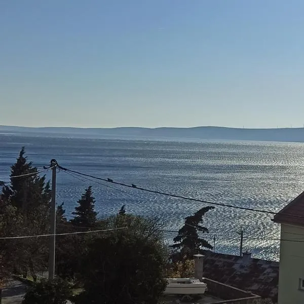 Apartments Happy Day, hotel v destinaci Karlobag