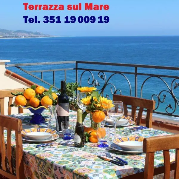 Terrazza sul Mare, hotel v destinácii Siderno Marina