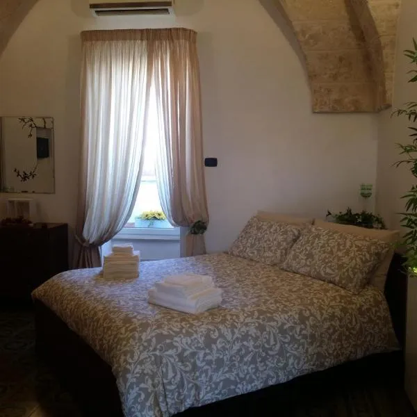 B&B del Corso, hotel Crispianóban