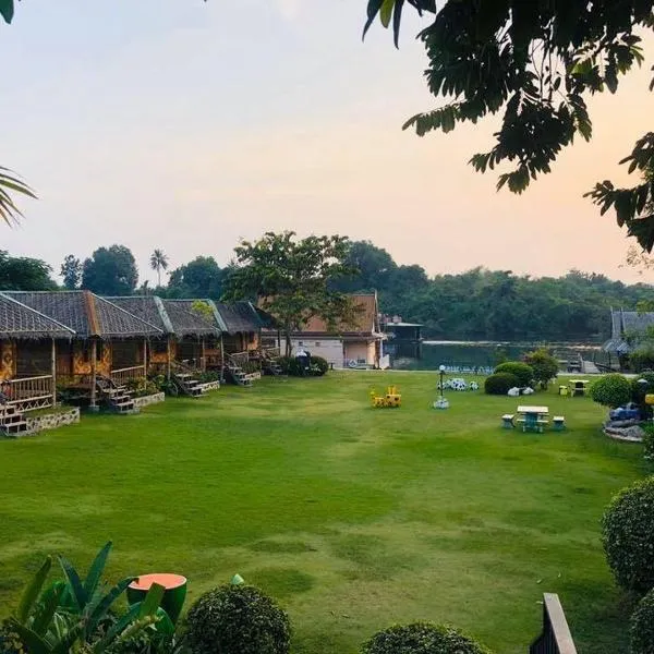 Bamboo House Resort, hotel v destinaci Kanchanaburi