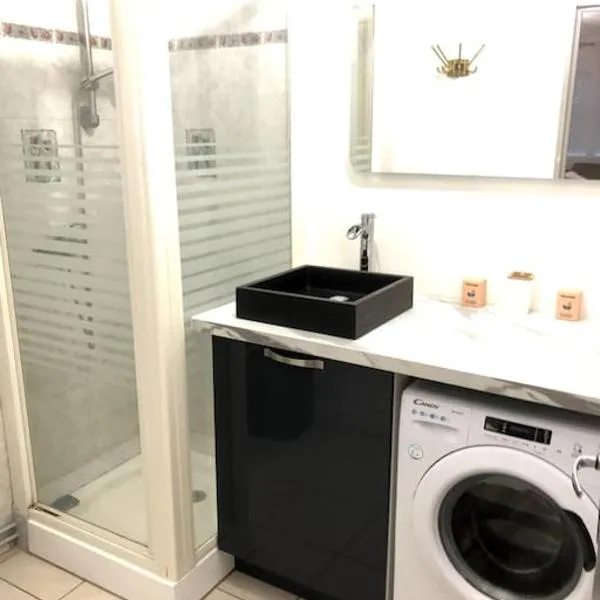 Appartement Eluard、Saint-Jean-des-Vignesのホテル
