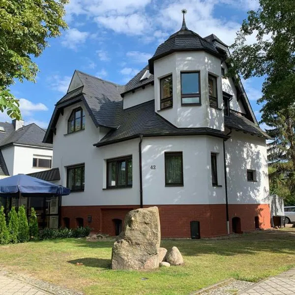 Hotel Blaufuchs, hotel en Strausberg