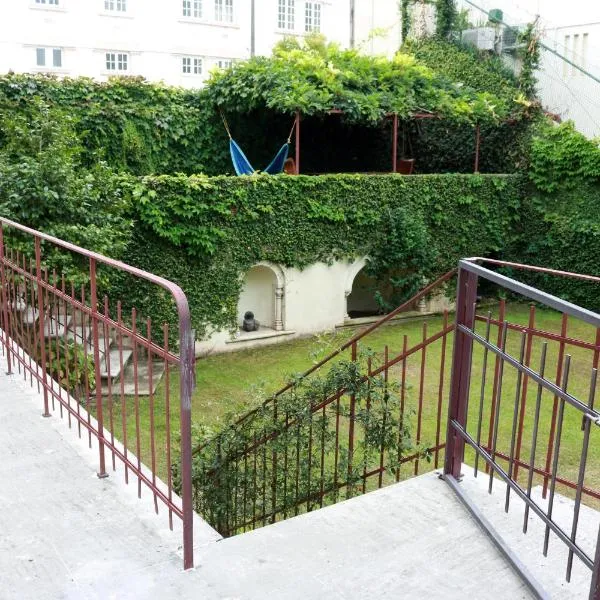 Sky Accommodations family Studios and Suites, hotell sihtkohas Coimbra
