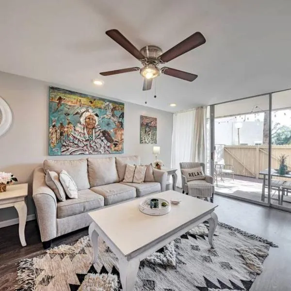 Walk to Old Town Scottsdale, hotel din Scottsdale