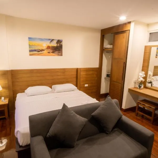 Baan Chuan Chom Pattaya, hotel Pattaja belvárosában