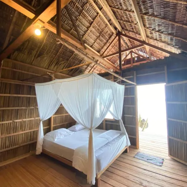 Mambetron Homestay Raja Ampat, hotel v destinaci Pulau Mansuar