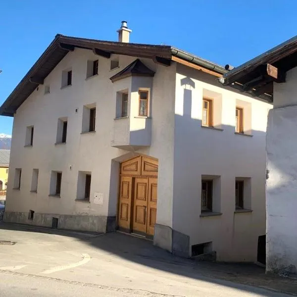 Privatzimmer Fasser in Müstair- Zentrale Lage, khách sạn ở Müstair