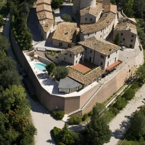 Casa Oliva Albergo Diffuso, hotell i Fossombrone