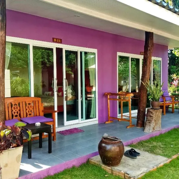 Suwantana Lanta Houses, hotel v destinaci Ban Khlong Bang Chak