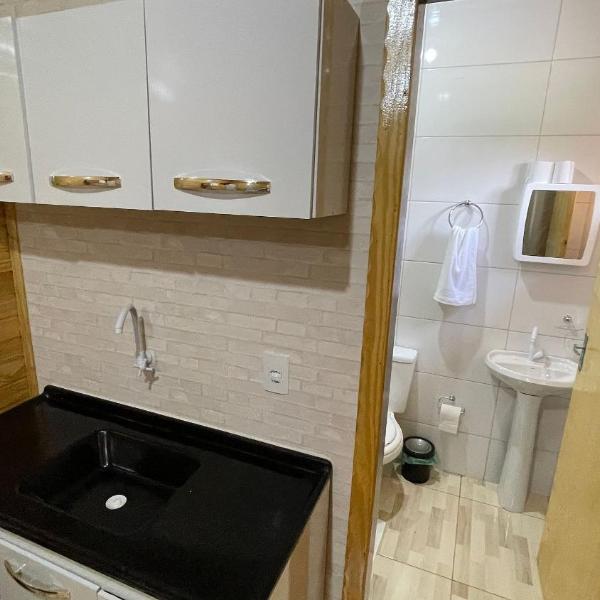 Lindos e novos Chalés na região central de Foz - Foto 3