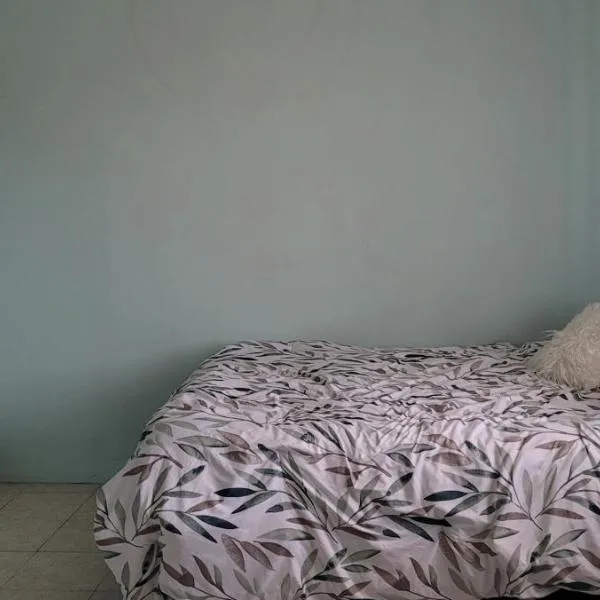 Habitación en casa particular, hotel in Monterrey