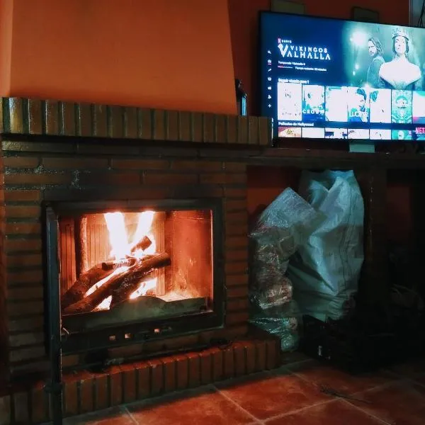 Casa Rural Agua de Azahar Chimenea, viešbutis mieste Zahara de la Sierra