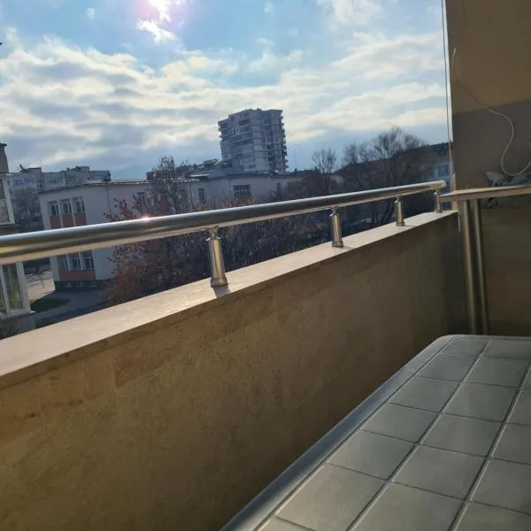 Apartment's Ortakchiev 1, hotel en Sofía