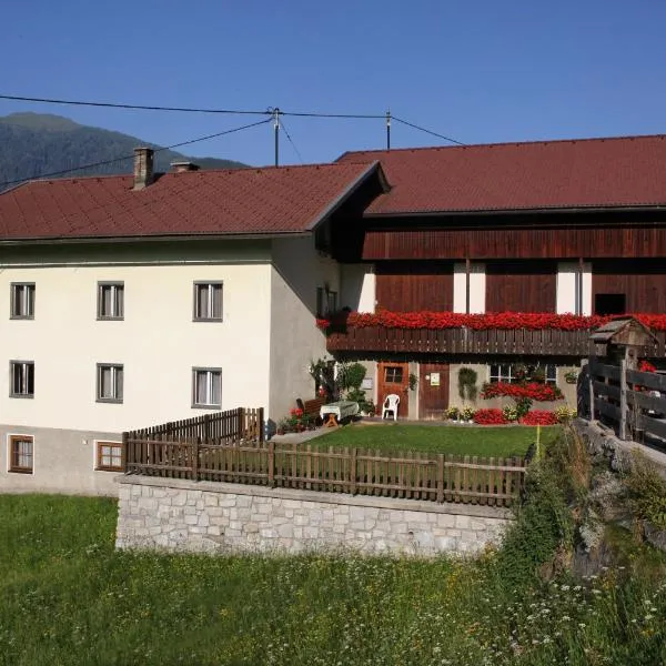 Bauernhof Strieder, hotelli kohteessa Maria Luggau