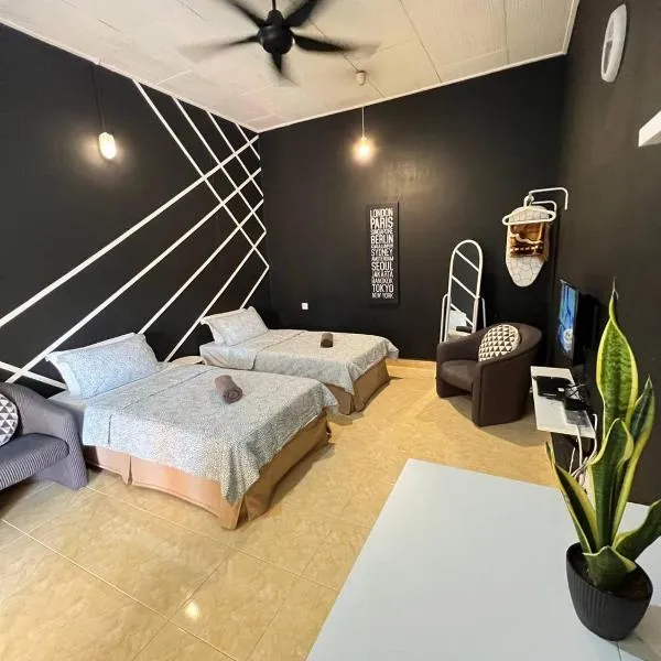 HIPSTER ROOM at Kuala Berang -Free WiFi & Netflix for 2 Pax, hotel in Ajil