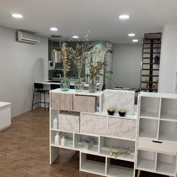 LOFT LA LUNA, hotel in Villanueva del Arzobispo