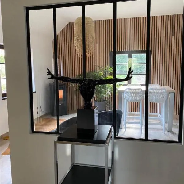 Le logis des Chênes, superbe bungalow dans quartier résidentiel proche de Namur, ξενοδοχείο σε Wépion