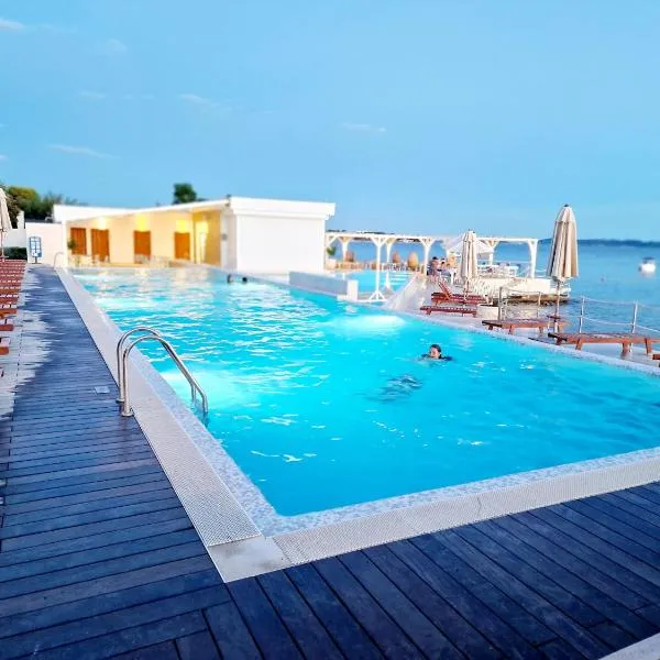 Residence-Apartment-Giuliano-Punta Skala,, hotel v destinaci Petrcane