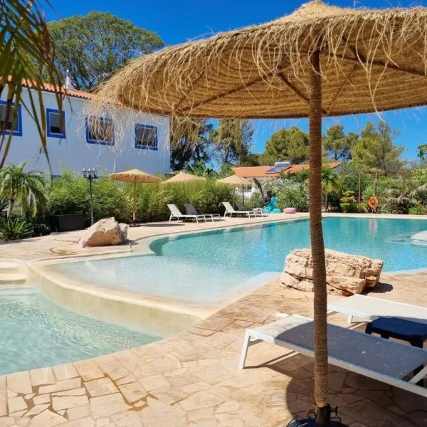 Superbe villa avec piscine en algarve, hotel in Pedreiras