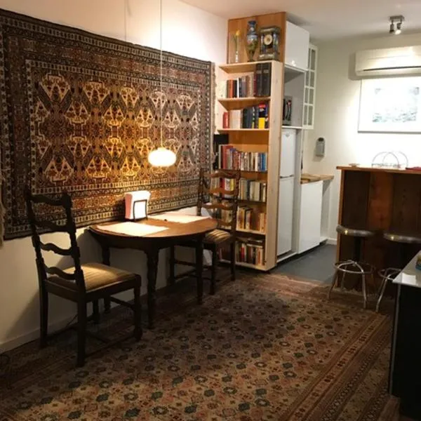 Caravaggio Boutique Suites, hotel din Anvers