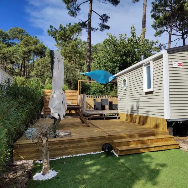 Mobile-Home 6 personnes Cap Ferret, hotel in Claouey
