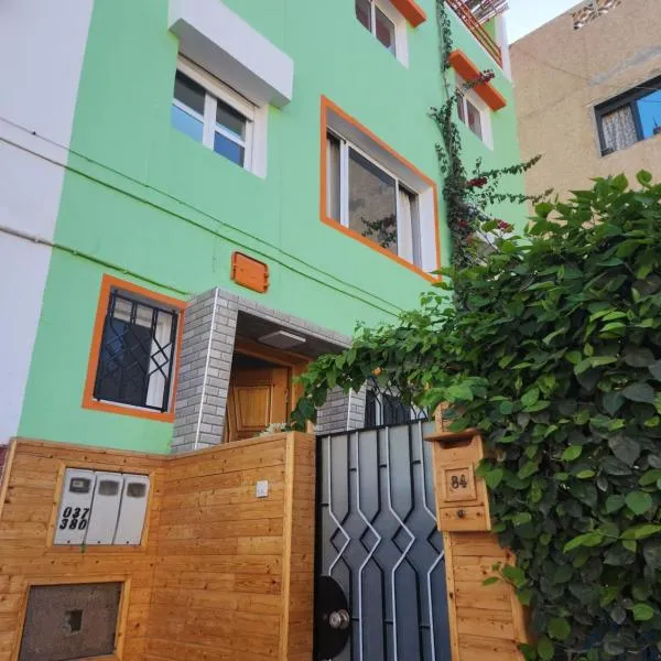 Green Surf House, hotel en Agadir